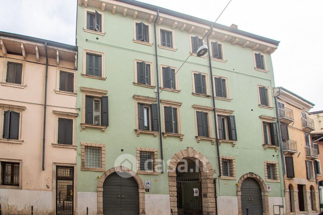 Appartamento in Vendita in Via Gaetano Trezza a Verona