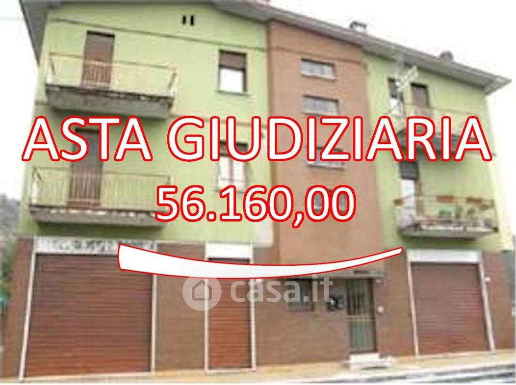 Appartamento in Vendita in Via Giovanni Cracco 2 a Valdagno