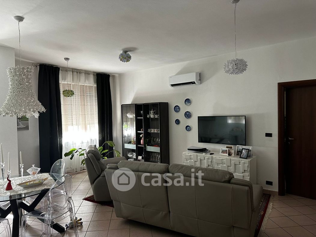 Appartamento in Vendita in Via Bruno Buozzi a Alessandria