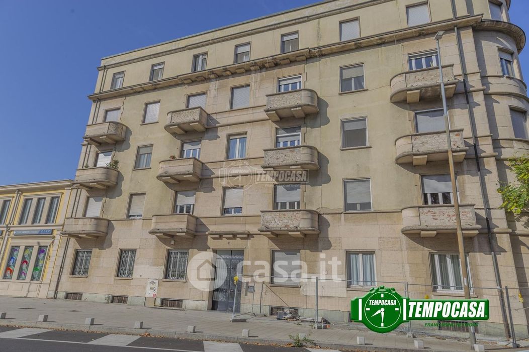 Appartamento in Vendita in Piazza Dante a Pavia