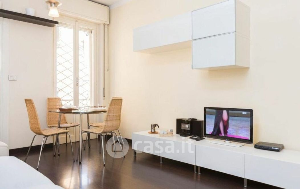 Appartamento in Affitto in Via Scipione Pistrucci 24 a Milano