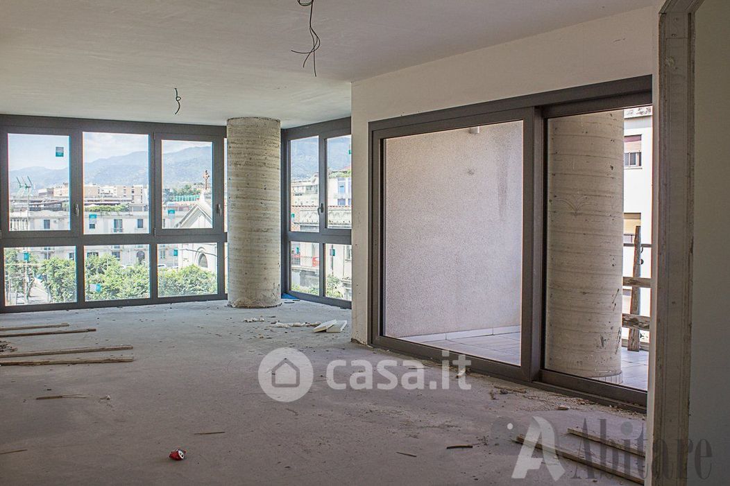 Appartamento in Vendita in Via Giuseppe La Farina 27 a Messina