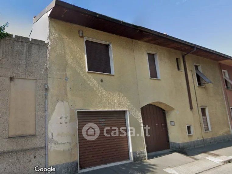 Negozio/Locale commerciale in Affitto in Via Don Giovanni Minzoni 46 a Legnano
