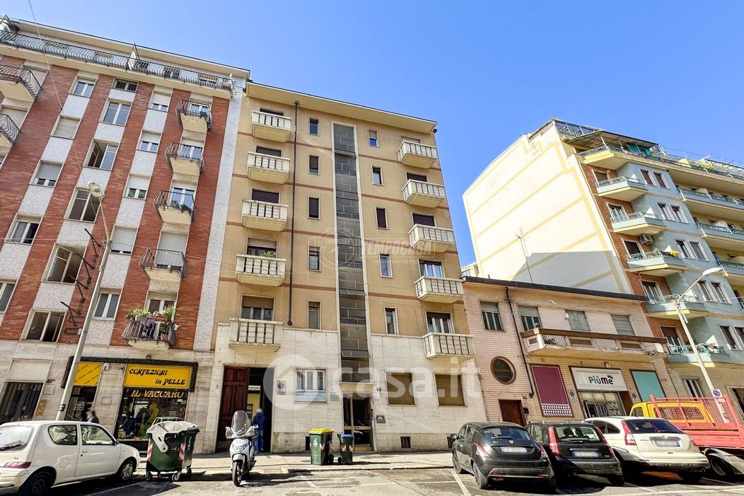 Appartamento in Vendita in Via Barletta 83 a Torino