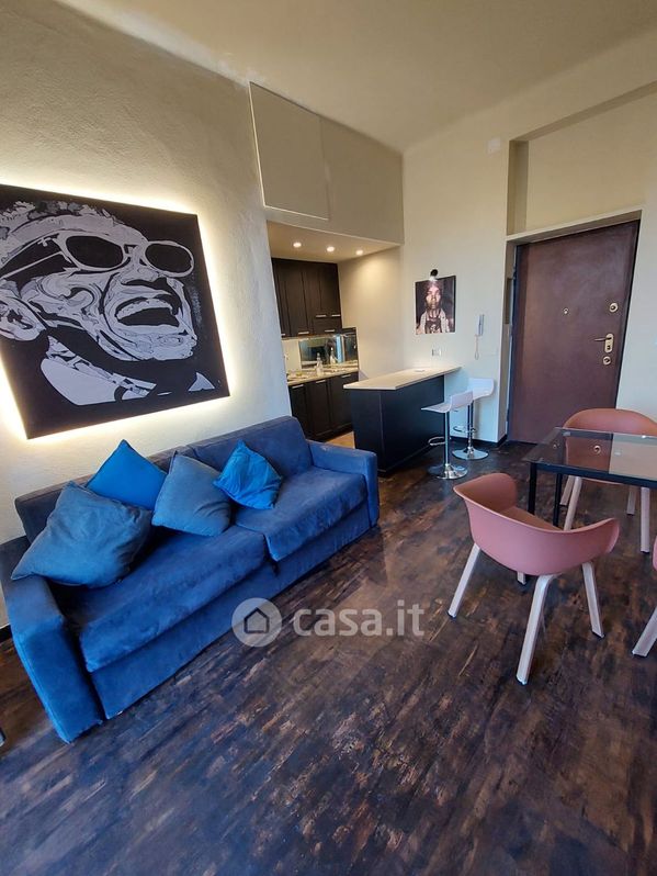 Appartamento in Affitto in Piazza Giuseppe Grandi 1 a Milano