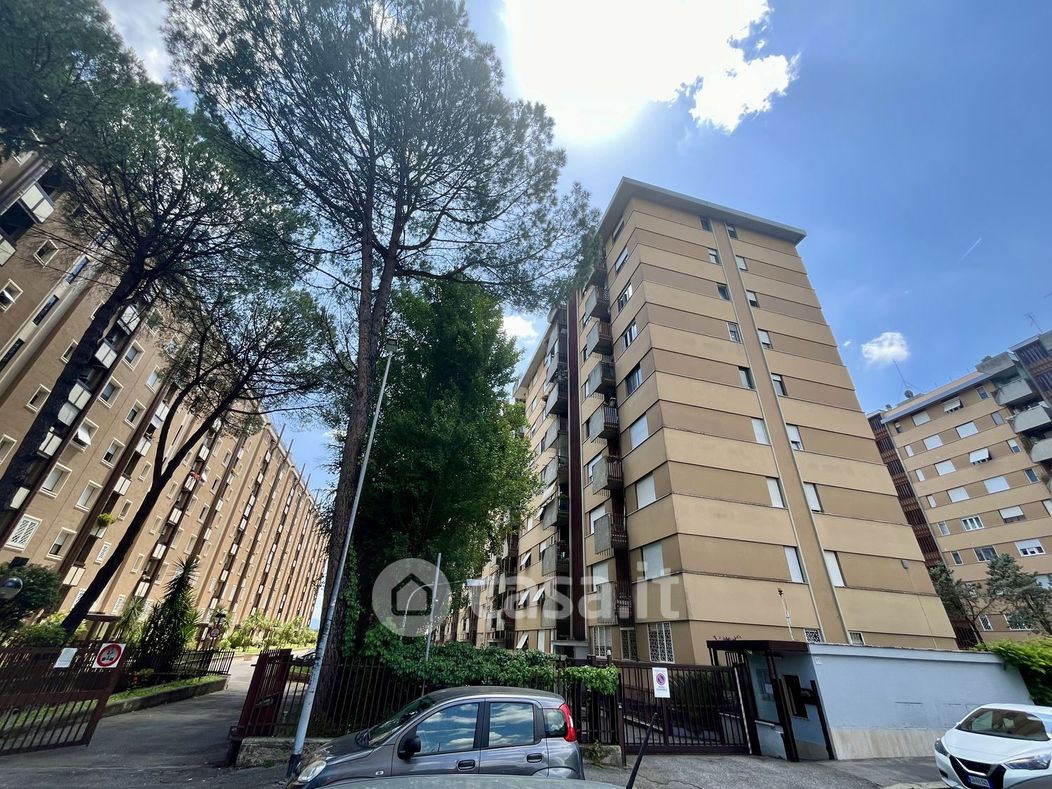 Appartamento in Vendita in Via Camillo Pilotto 58 a Roma