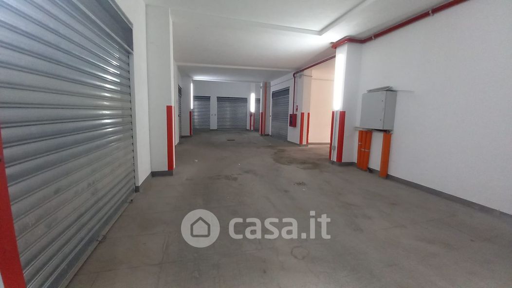 Garage/Posto auto in Vendita in Via Ammiraglio Rizzo 33 a Palermo
