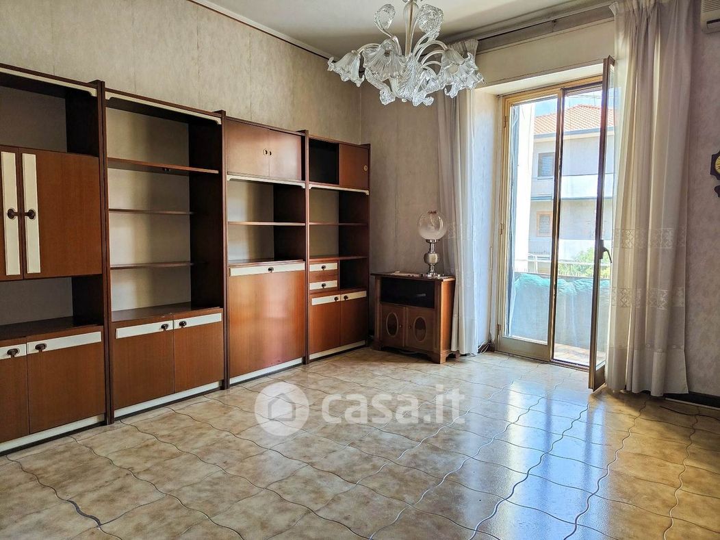 Appartamento in Vendita in Via Carrubella 58 a Catania