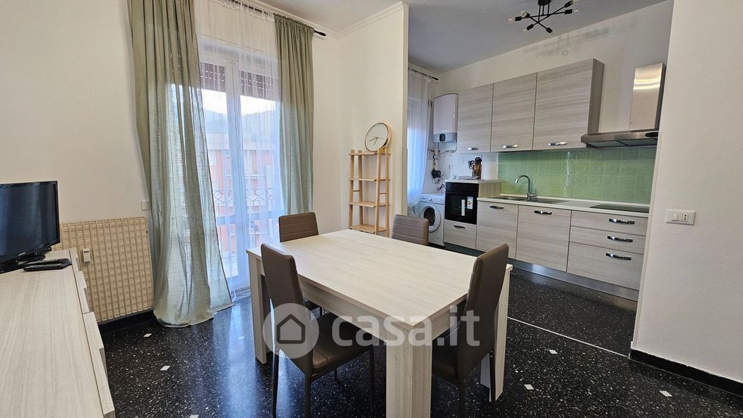 Appartamento in Affitto in Via Felice Maritano 12 a Genova