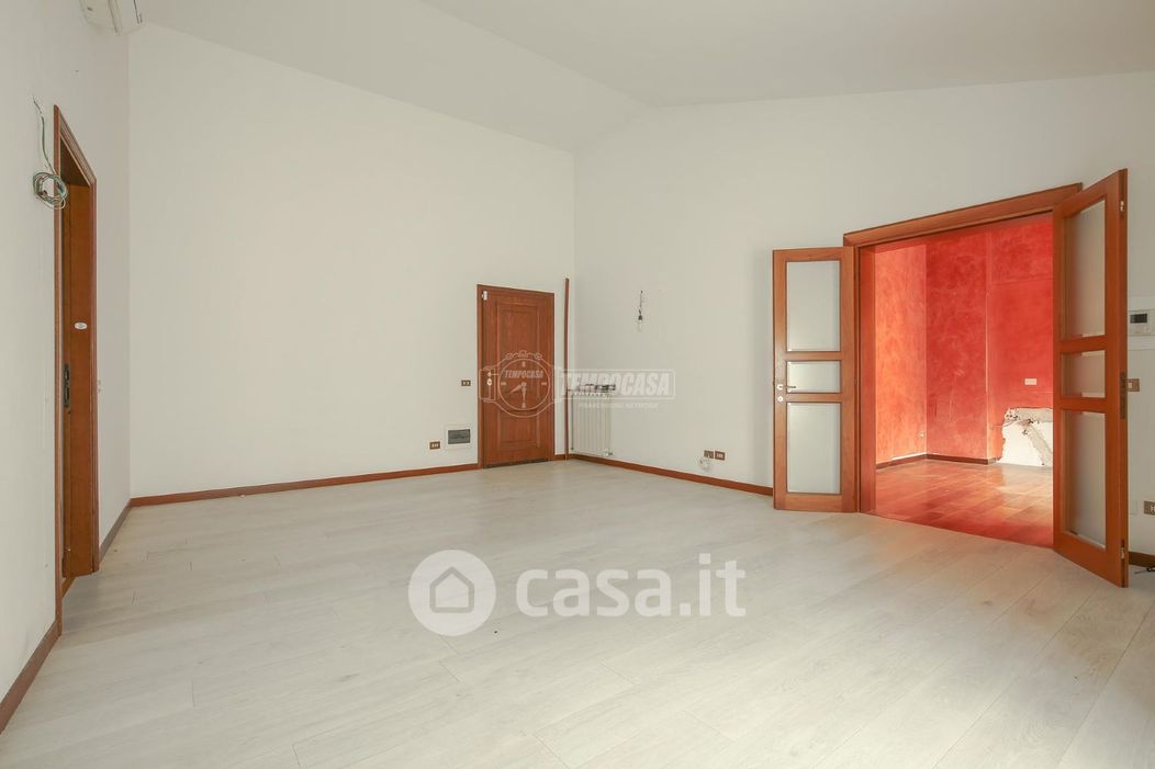 Appartamento in Vendita in Via Felice Geromini a Cremona