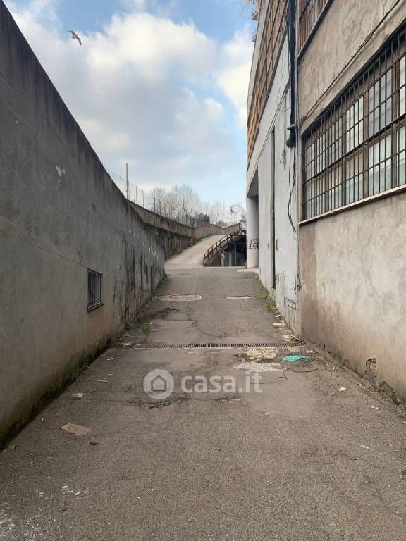 Garage/Posto auto in Vendita in Via Quirino Majorana 141 a Roma