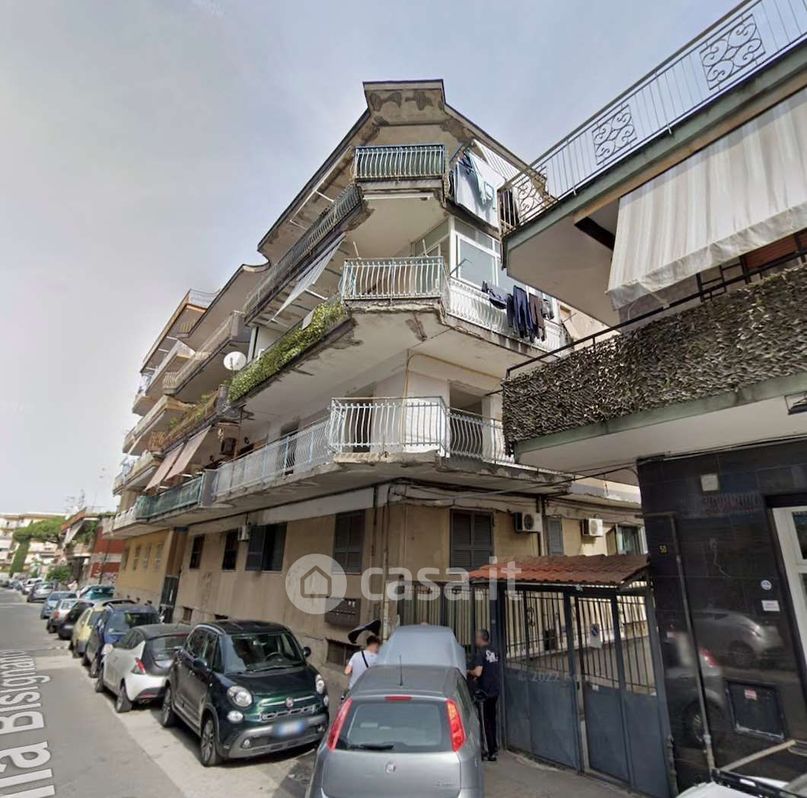 Palazzo in Vendita in Via Villa Bisignano 52 a Napoli