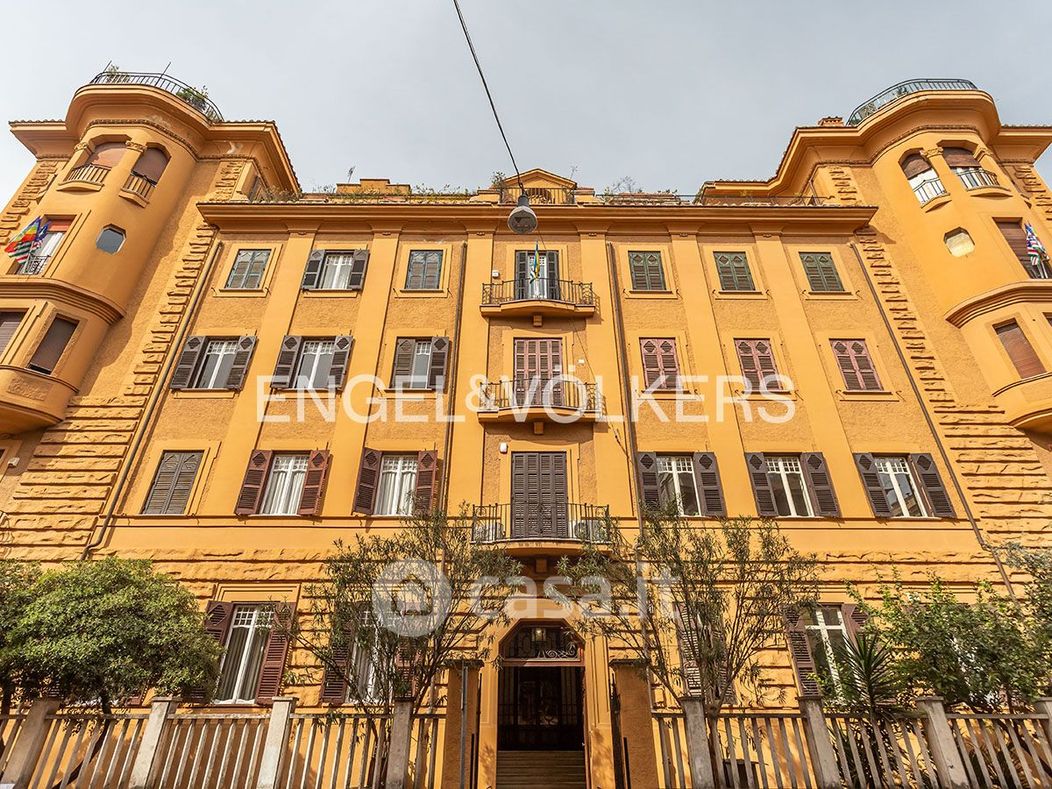 Appartamento in Vendita in Via Tevere a Roma
