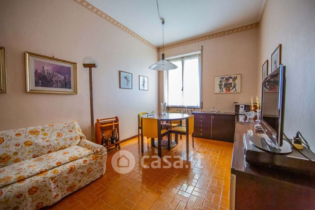Appartamento in Vendita in Largo Pannonia a Roma