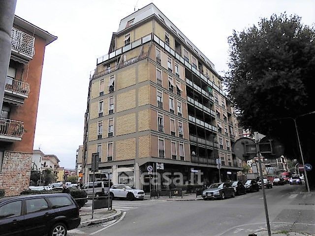 Appartamento in Vendita in Via Guglielmo Oberdan 14 a Terni