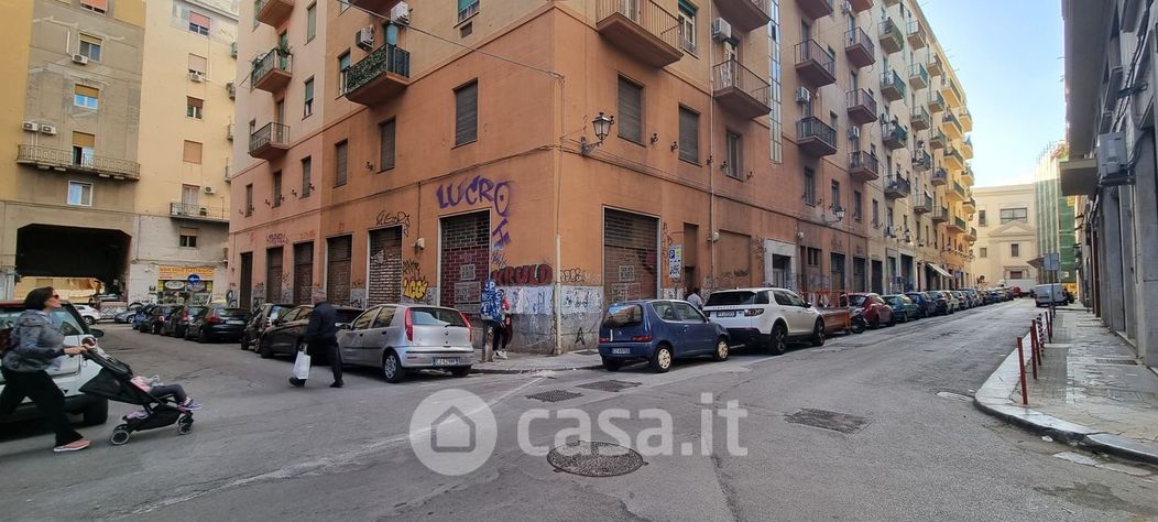 Negozio/Locale commerciale in Vendita in Via napoli 33 a Palermo
