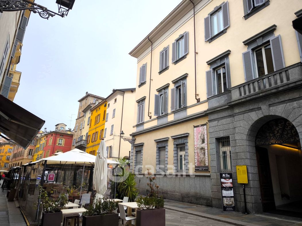 Appartamento in Vendita in Strada Luigi Carlo Farini a Parma