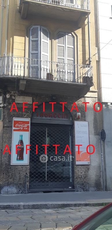 Negozio/Locale commerciale in Affitto in Via Castelfidardo 2 a Milano