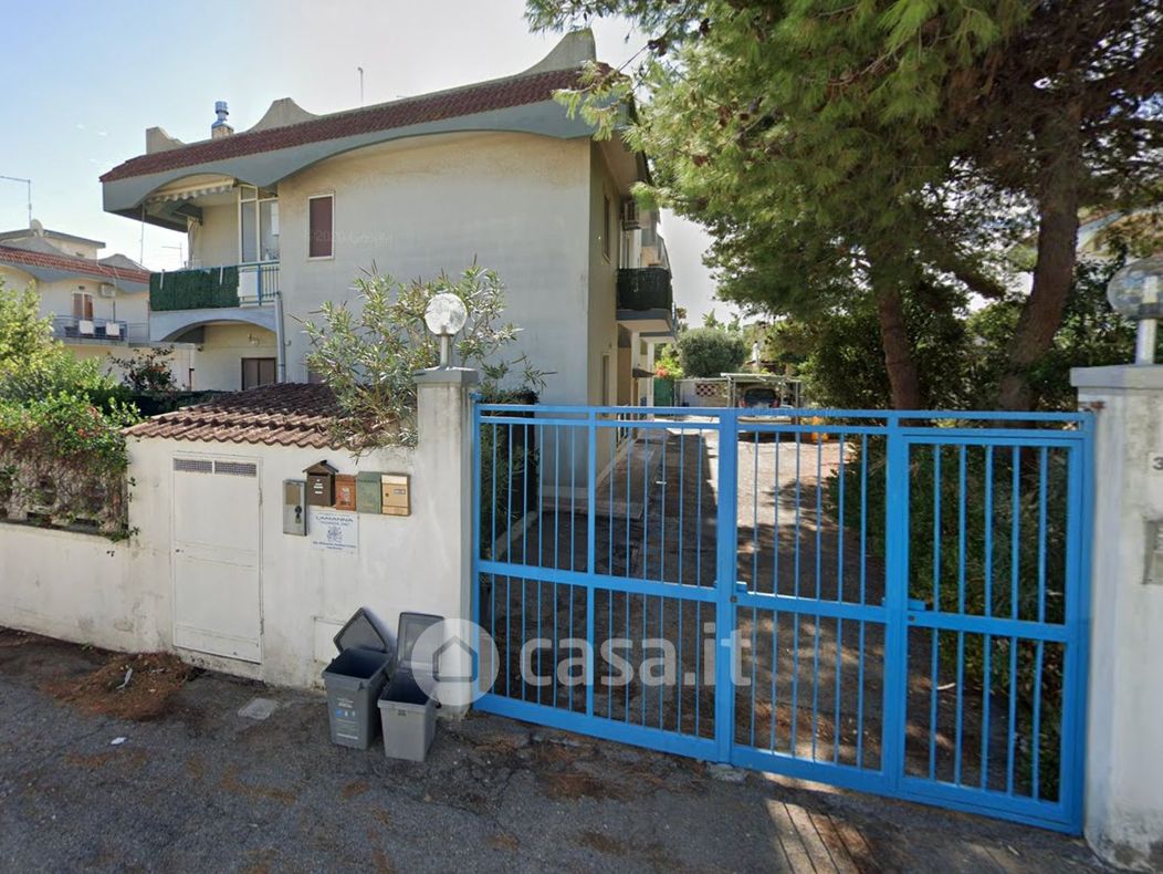 Appartamento in Vendita in Via Calata Livezza 37 a Taranto