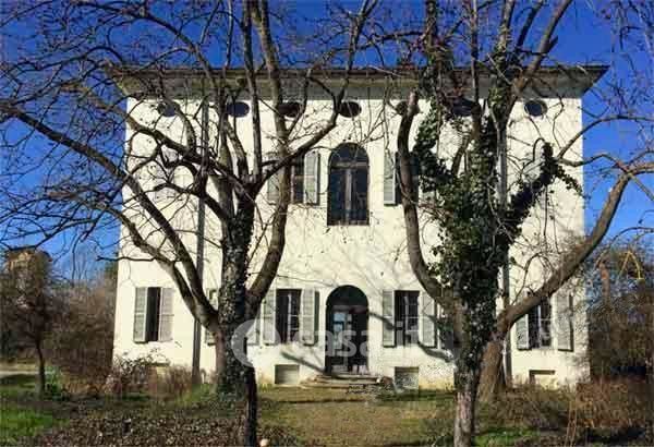 Villa in Vendita in Via Scodoncello a Collecchio