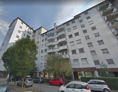 Appartamento in Vendita in Via Viterbo 33 a Milano