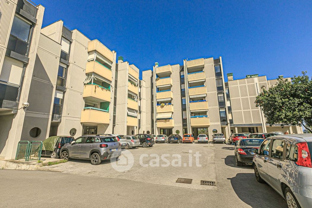 Appartamento in Vendita in Via Emilio Salgari 469 a Genova