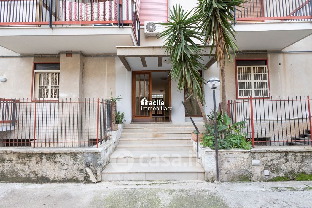 Appartamento in Vendita in Via Villagrazia 144 a Palermo