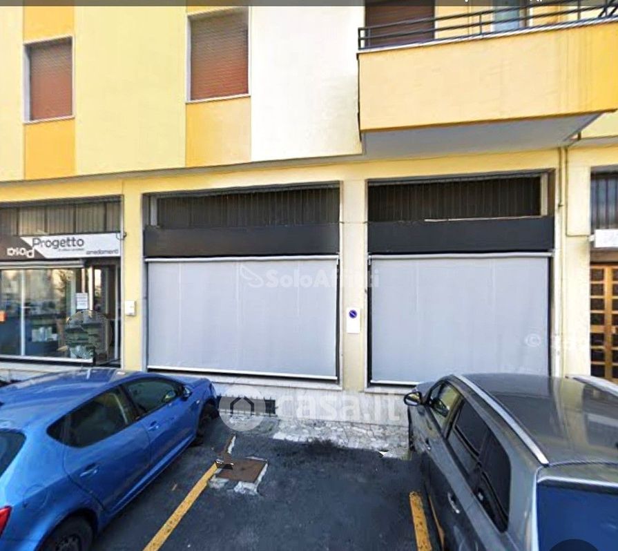 Negozio/Locale commerciale in Affitto in Via Castoldi Mario Antonio 2 a Varese