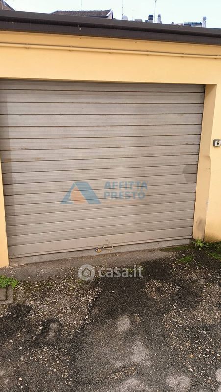 Garage/Posto auto in Affitto in Via Aurelio Saffi a Cesena