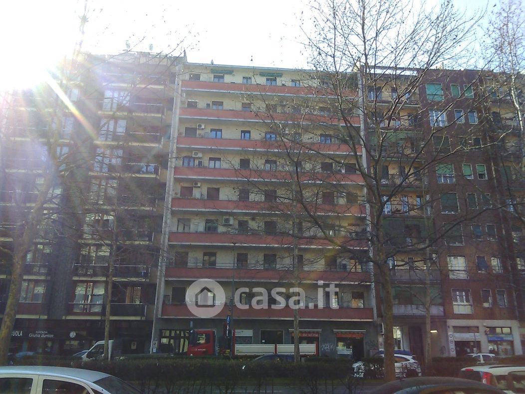 Appartamento in Vendita in Viale Carlo Troya 8 a Milano
