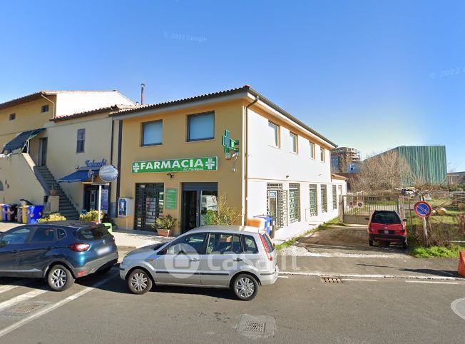 Negozio/Locale commerciale in Vendita in Via dell' Artigianato 56 a Livorno