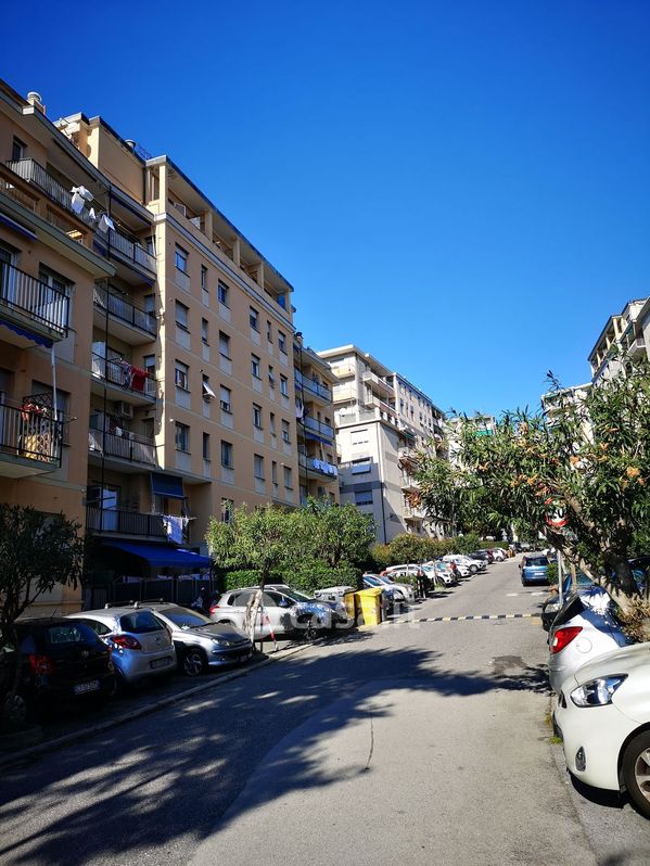 Appartamento in Vendita in Via Giacomo Filippo Porrata 36 a Genova
