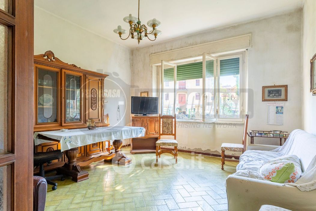 Appartamento in Vendita in Via Giuseppe Mazzini a Pisa