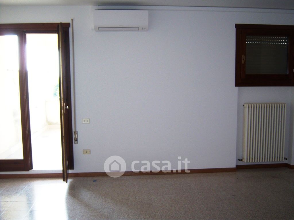 Appartamento in Affitto in Strada Ca' Balbi a Vicenza