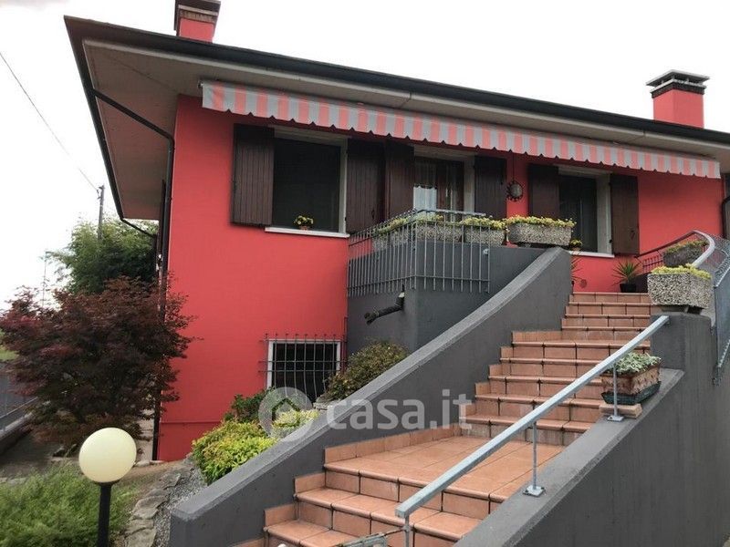 Casa indipendente in Vendita in a Albaredo d'Adige