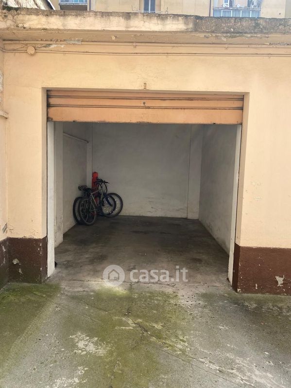Garage/Posto auto in Vendita in Via Pomaro 5 a Torino