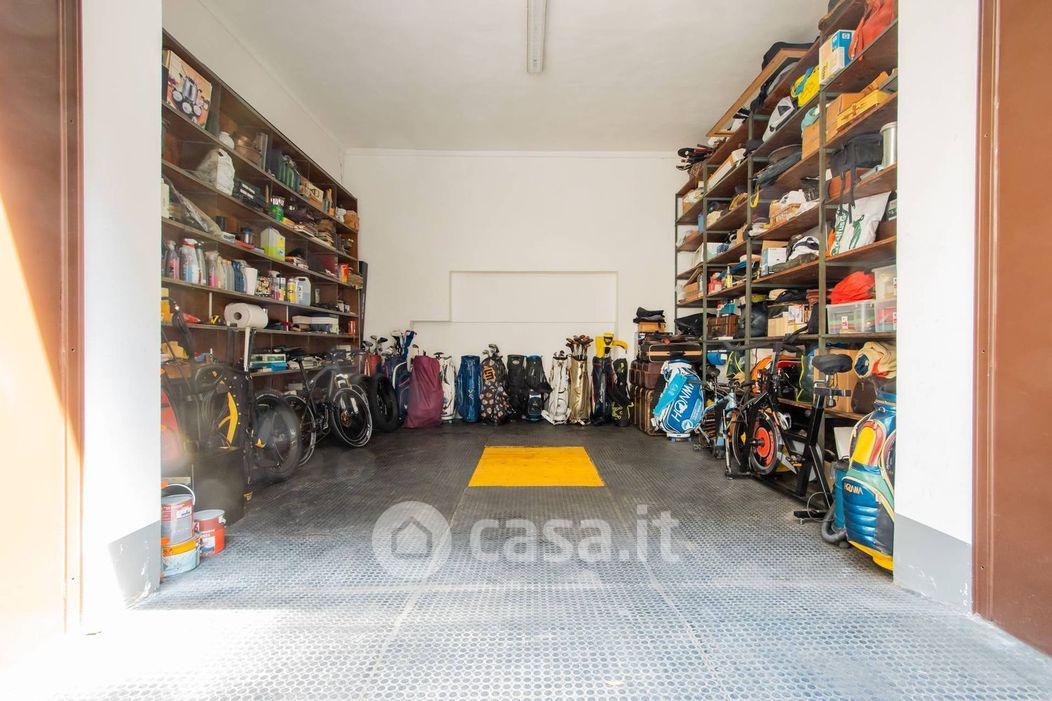 Garage/Posto auto in Vendita in Corso Re Umberto 91 a Torino