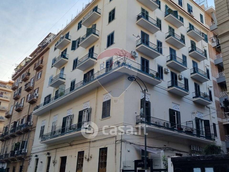 Appartamento in Vendita in Via Enrico Parisi 9 a Palermo