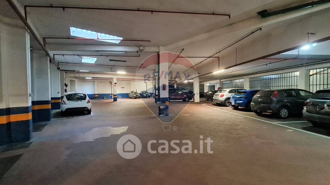 Garage/Posto auto in Vendita in Via Gianfrancesco Fiochetto 26 a Torino