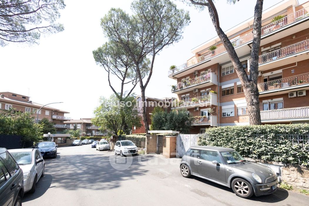 Appartamento in Vendita in Via Enrico di San Martino Valperga 1 a Roma