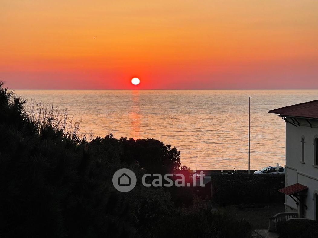 Appartamento in Vendita in a Livorno