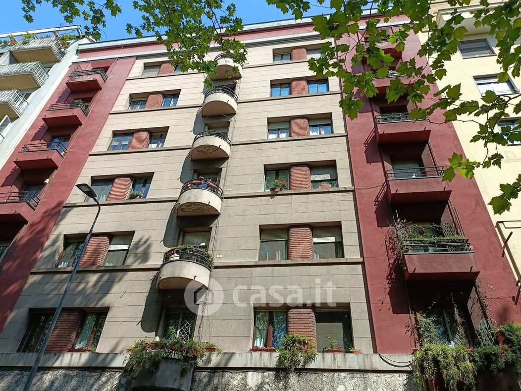 Appartamento in Vendita in Viale Piceno 16 a Milano