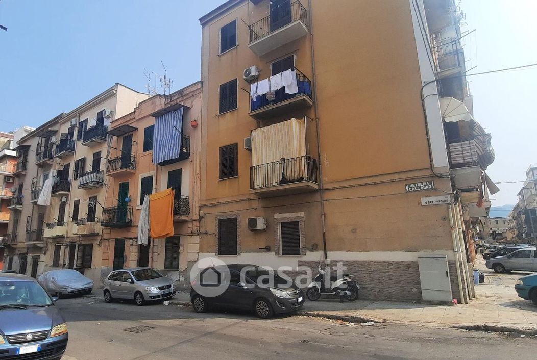 Appartamento in Vendita in Via Giuseppe Mancino a Palermo