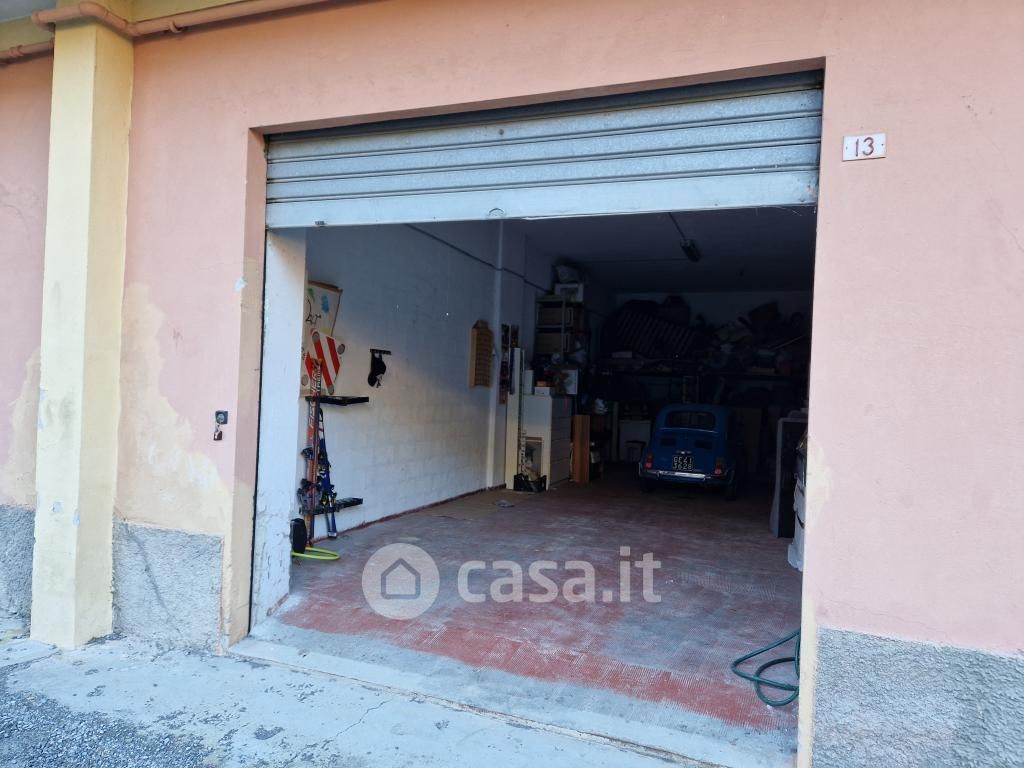 Garage/Posto auto in Vendita in Via Mignone 9 b a Genova