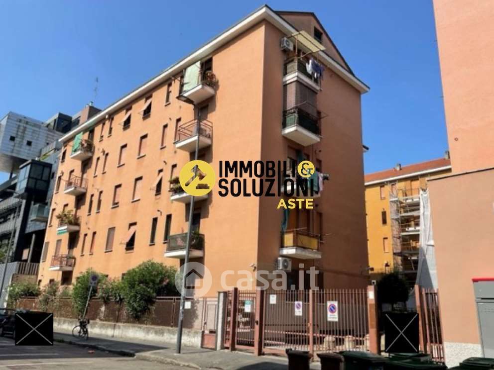 Appartamento in Vendita in Via Fortezza 21 B a Milano