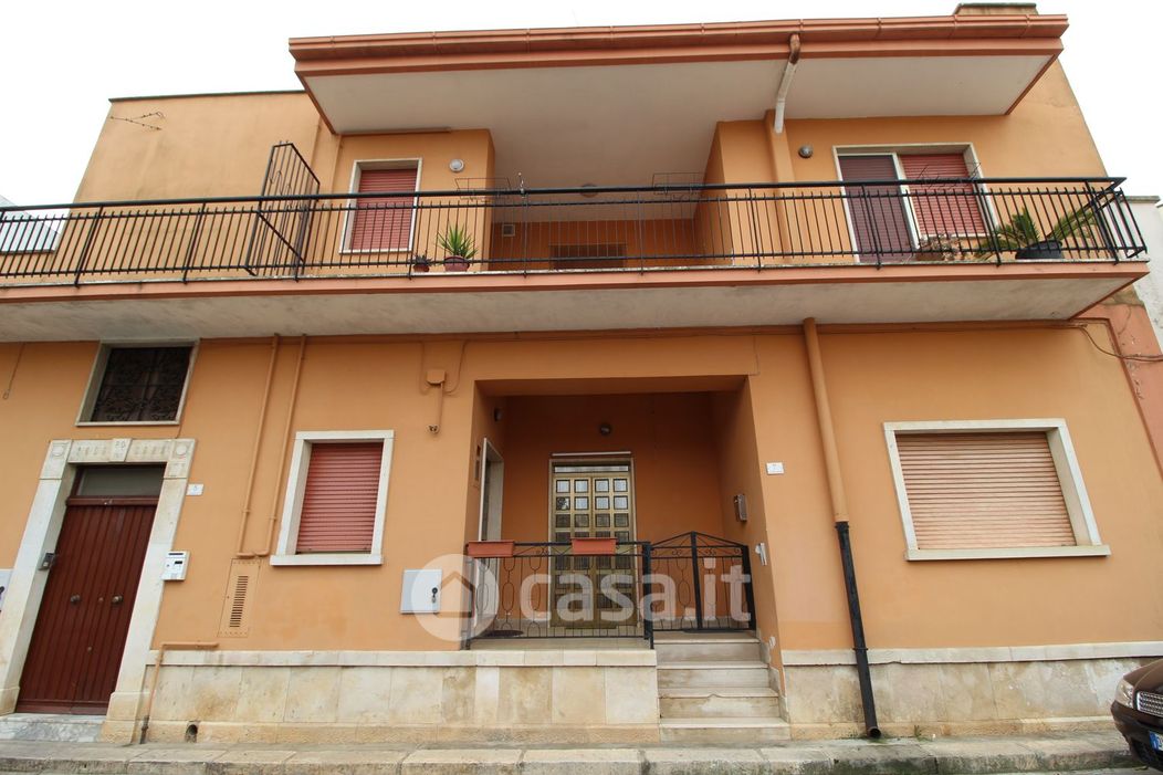 Appartamento in Vendita in Via Salvatore Quasimodo 7 a Sammichele di Bari