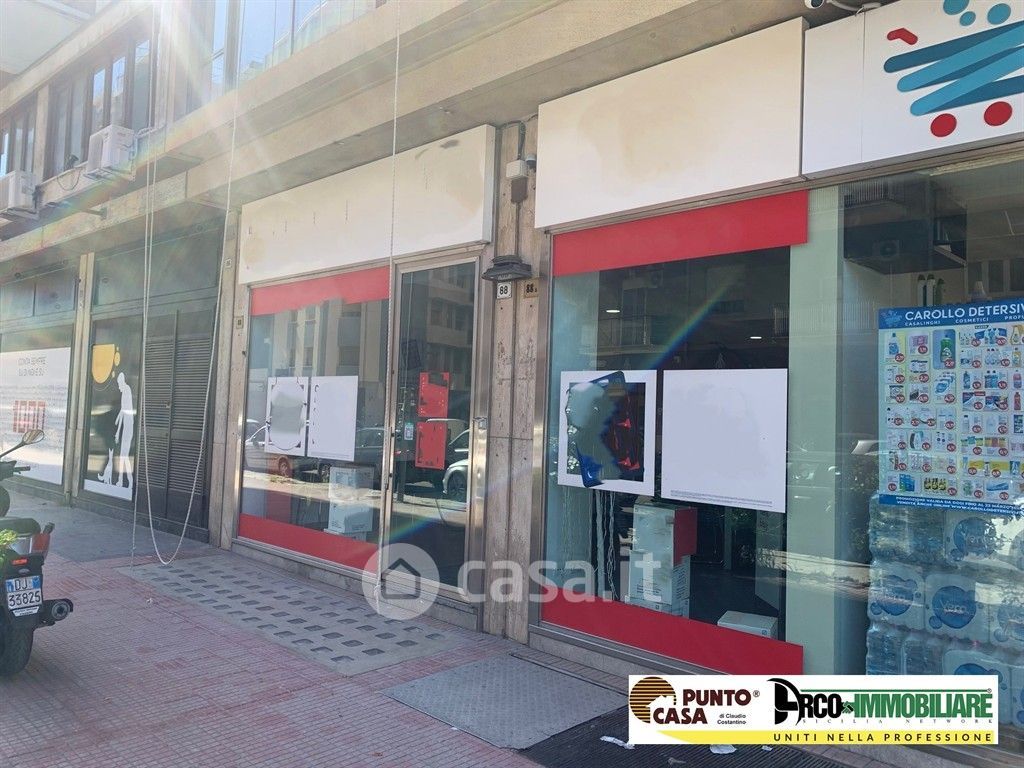 Negozio/Locale commerciale in Affitto in Via Malaspina a Palermo