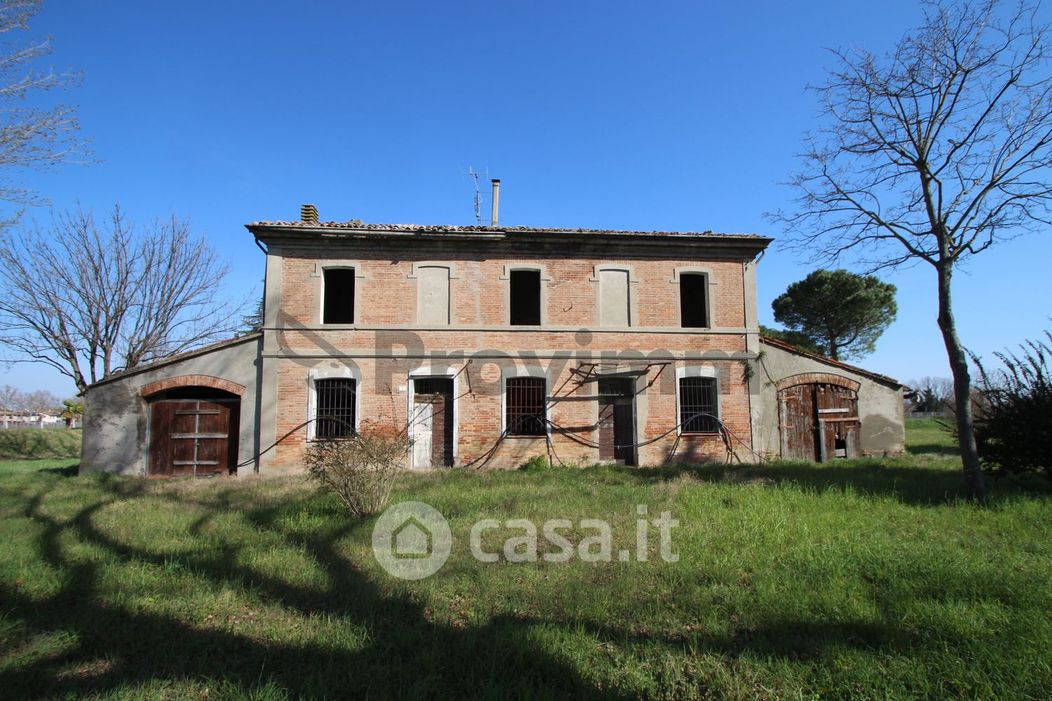 Casa indipendente in Vendita in Via Maglianella 1 a Forlì