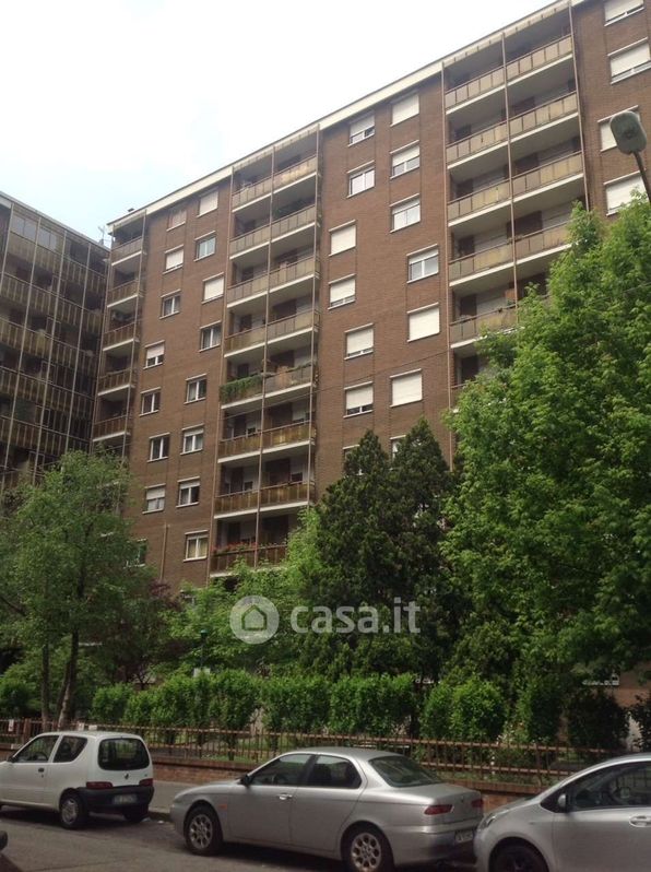 Appartamento in Affitto in Via albenga 22 a Torino