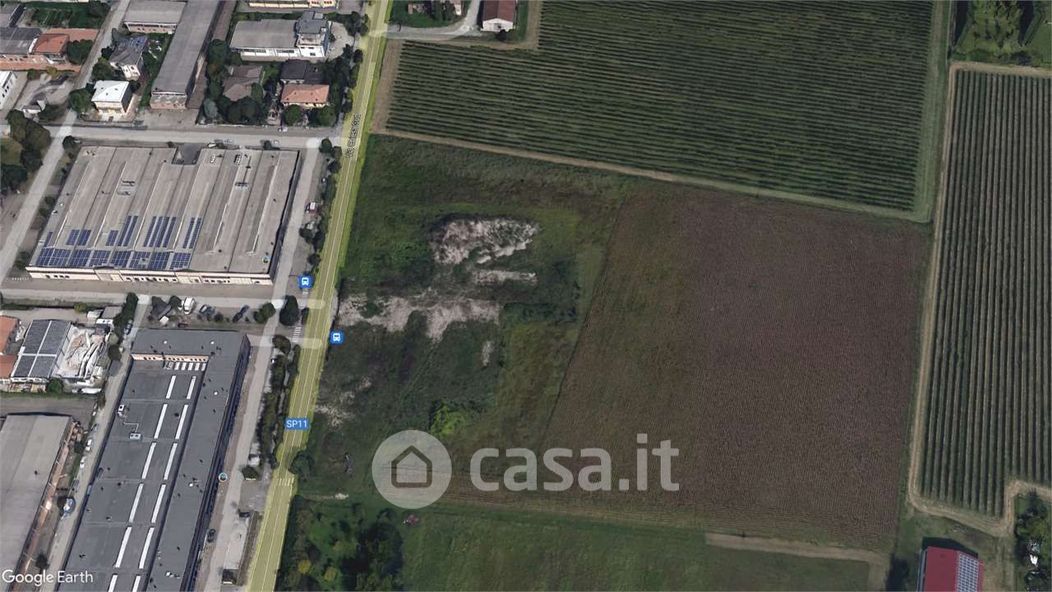 Terreno edificabile in Vendita in Via Chiesa Sud 10 a Novi di Modena